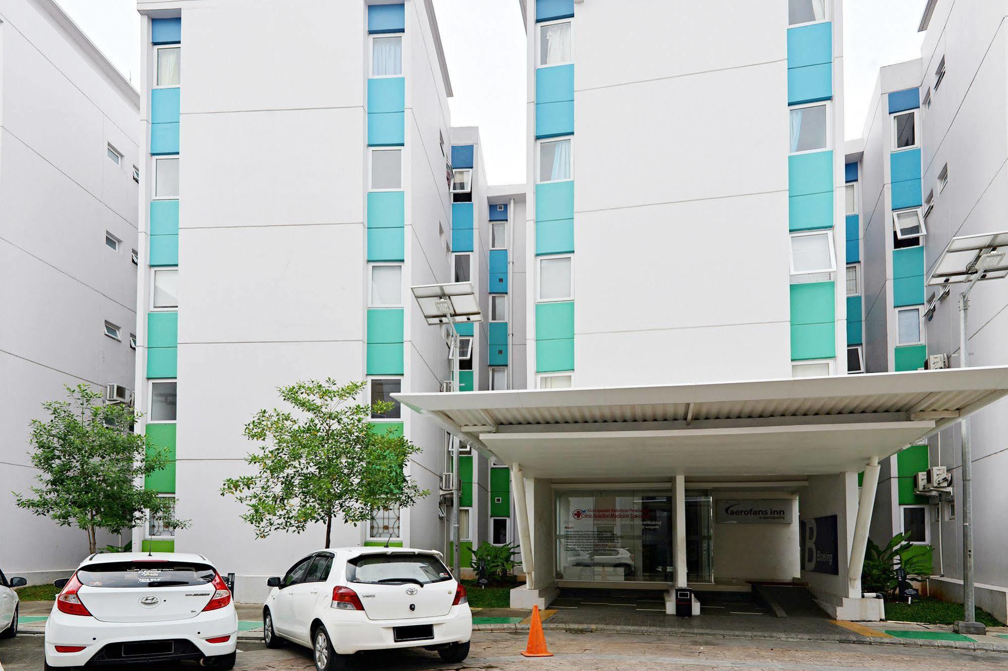 Zen Rooms Basic Tangerang Aeropolis Luaran gambar
