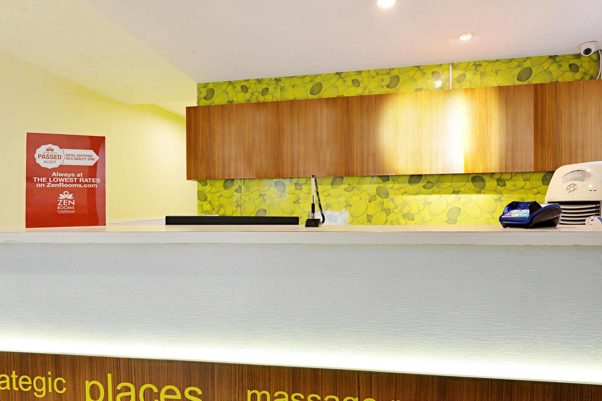 Zen Rooms Basic Tangerang Aeropolis Luaran gambar